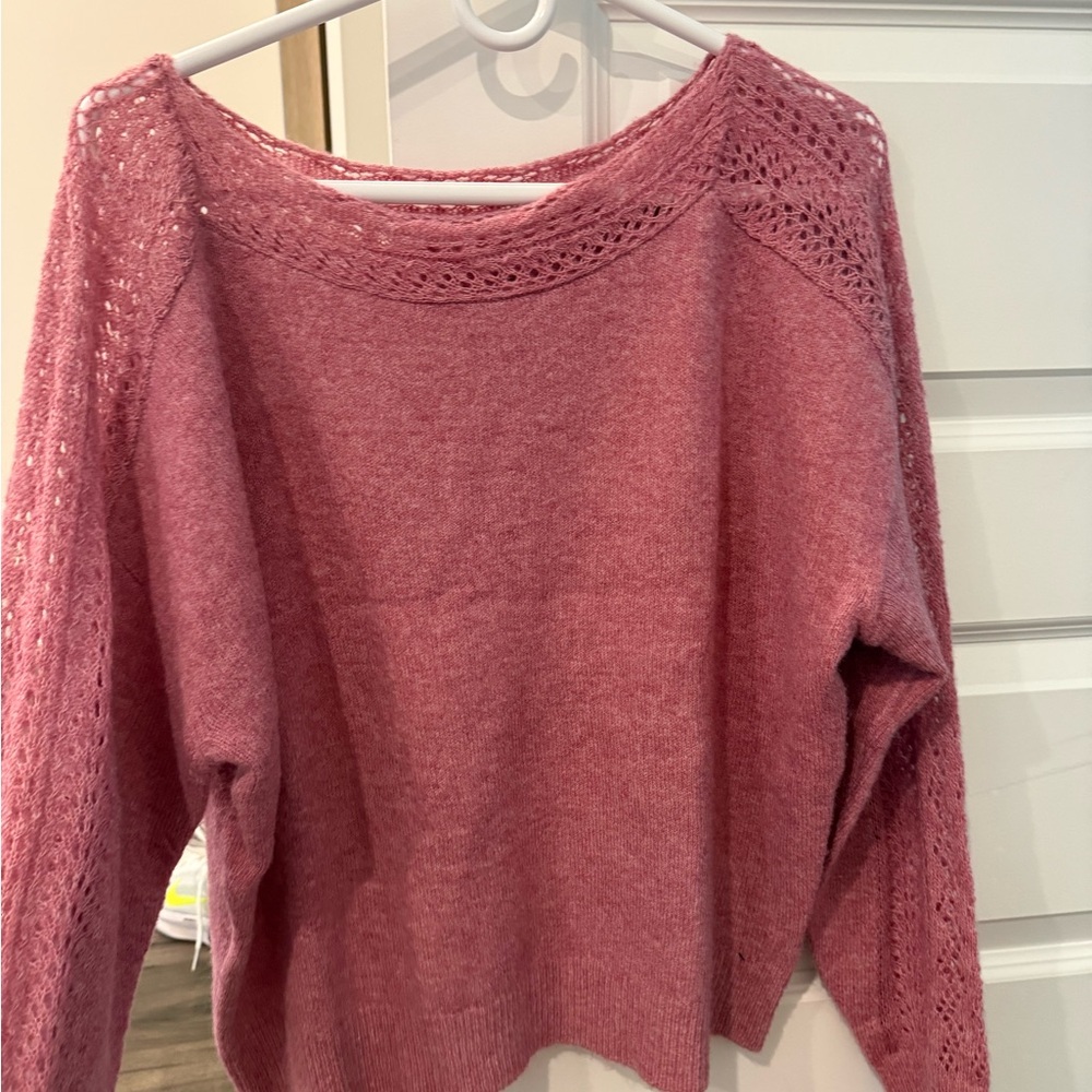 American Eagle XS sweater NWT